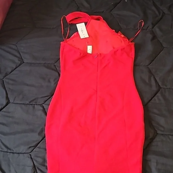 Red flower dress 😍 ♥️ ✨️ - Picture 4 of 11